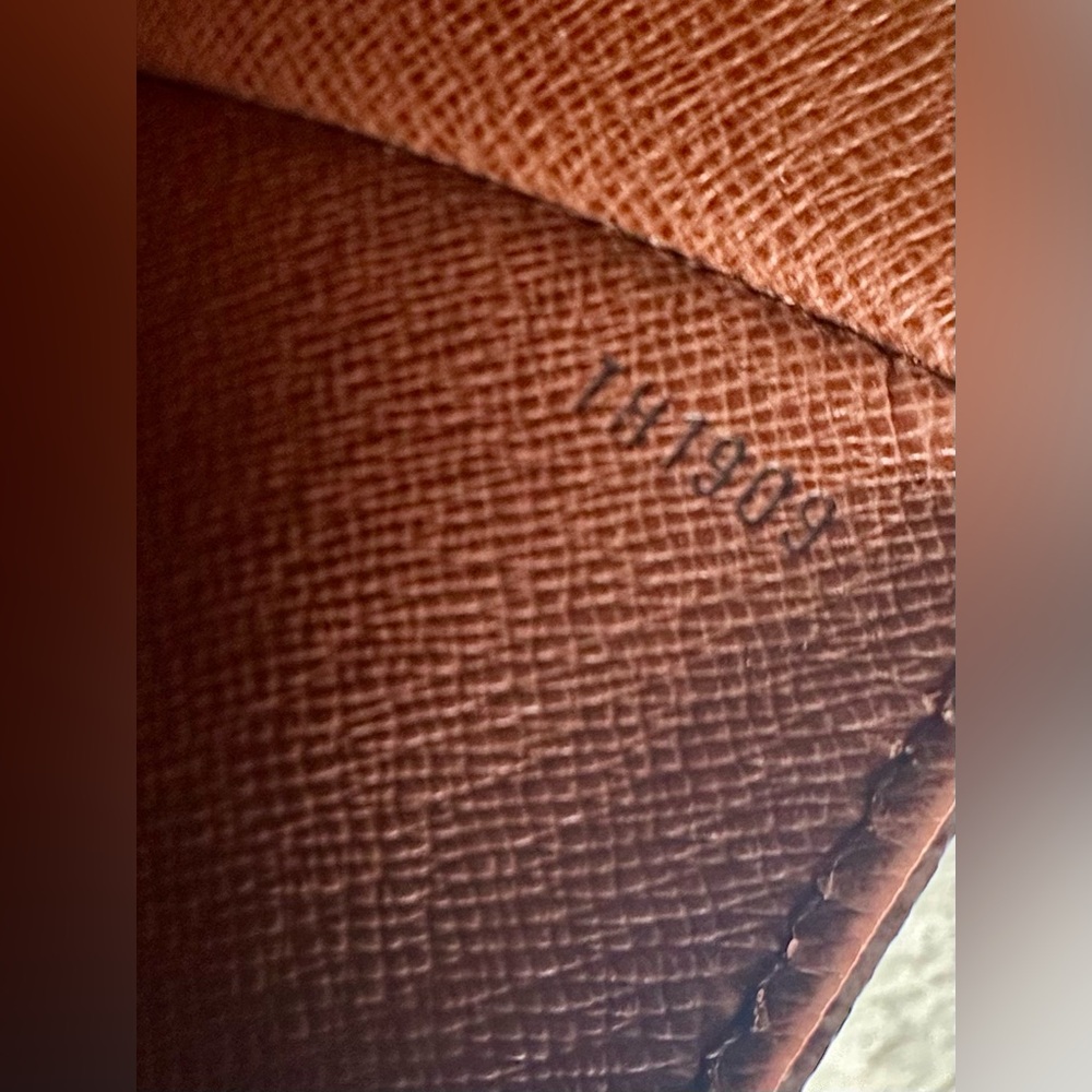 Louis Vuitton St Cloud Monogram GM - Picture 8 of 16